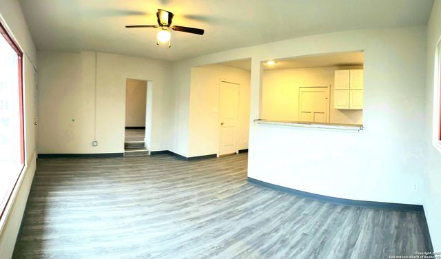 1211 Gladstone, San Antonio, TX 78225