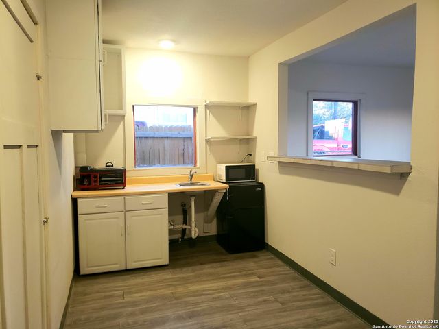 1211 Gladstone, San Antonio, TX 78225