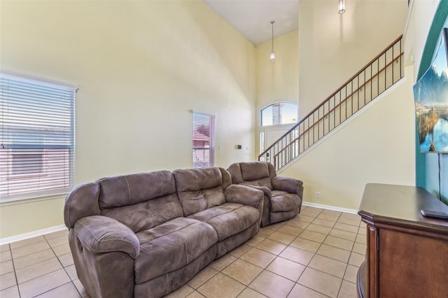 221 Brazoria TRL, San Marcos, TX 78666