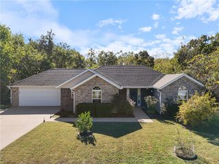 7 Roessler Lane, Bella Vista, AR 72715