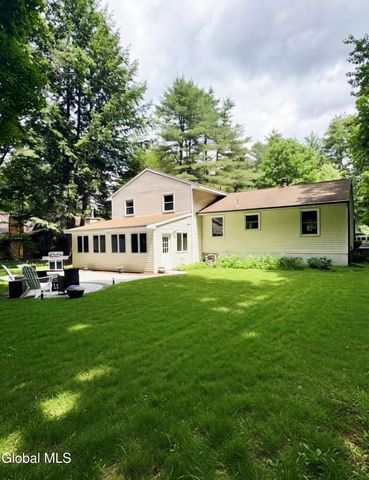 4 Woodlake Drive, Wilton, NY 12831