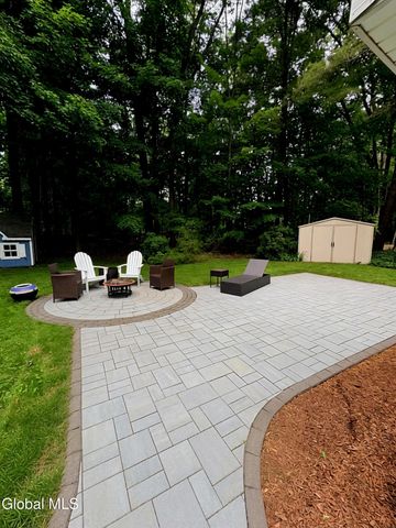 4 Woodlake Drive, Wilton, NY 12831