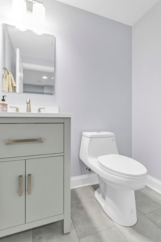 176 Woodland Park Circle, Gilberts, IL 60136