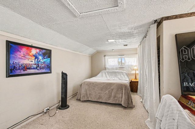 200 Harrington Avenue, Crown Point, IN 46307