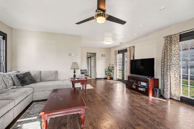 200 Harrington Avenue, Crown Point, IN 46307