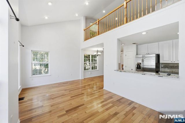 261 Riverwalk Way Q174, Clifton, NJ 07014