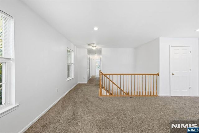 261 Riverwalk Way Q174, Clifton, NJ 07014