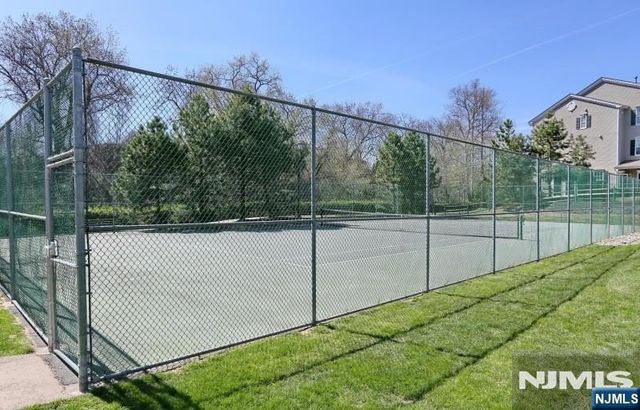 261 Riverwalk Way Q174, Clifton, NJ 07014