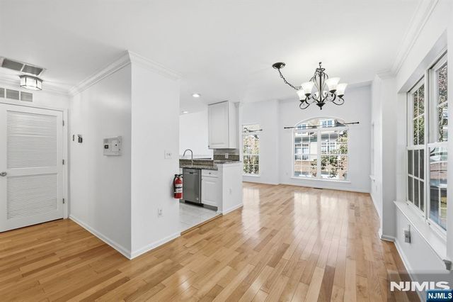 261 Riverwalk Way Q174, Clifton, NJ 07014