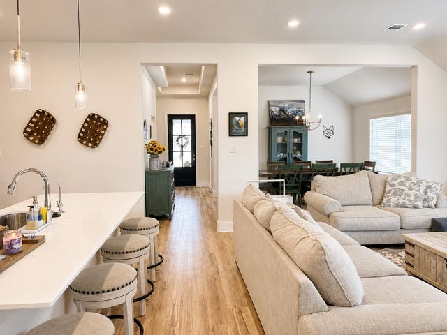 2719 Sellers Island Drive, League City, TX 77573