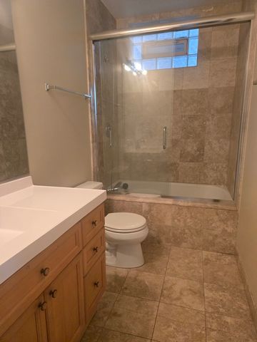 2316 W Harrison Street 2, Chicago, IL 60612