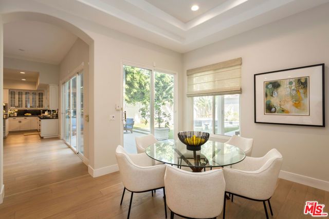 14985 Valley Vista Boulevard, Los Angeles, CA 91403