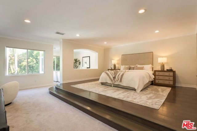 14985 Valley Vista Boulevard, Los Angeles, CA 91403