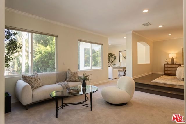 14985 Valley Vista Boulevard, Los Angeles, CA 91403