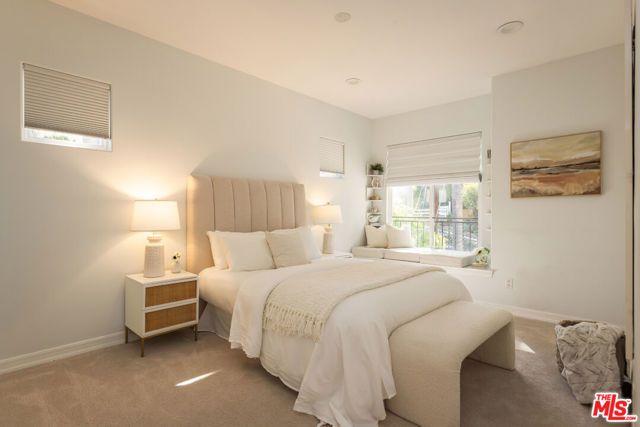 14985 Valley Vista Boulevard, Los Angeles, CA 91403