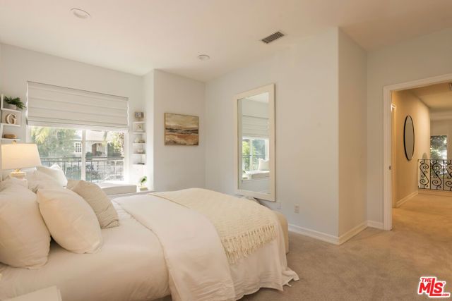 14985 Valley Vista Boulevard, Los Angeles, CA 91403