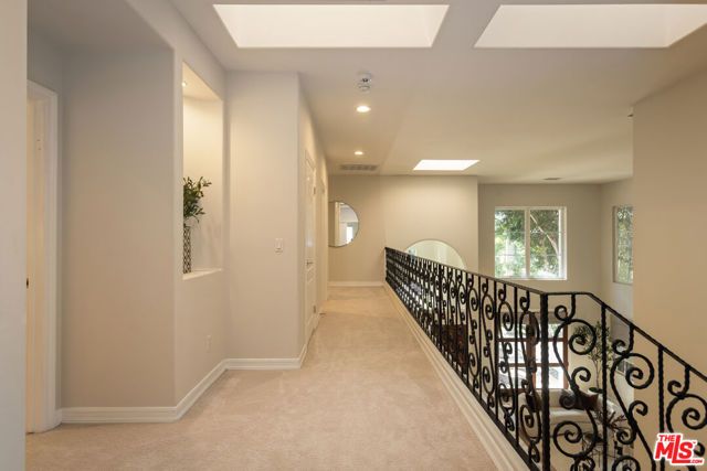 14985 Valley Vista Boulevard, Los Angeles, CA 91403