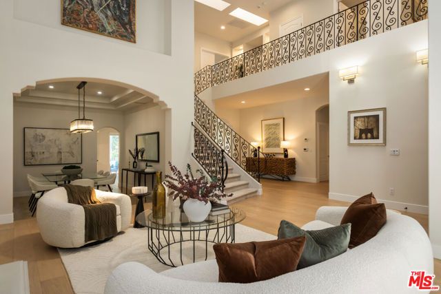 14985 Valley Vista Boulevard, Los Angeles, CA 91403
