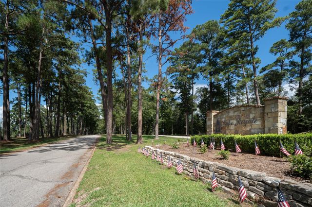 220 N Fairway Loop, Coldspring, TX 77331