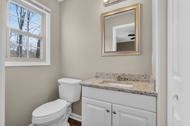 2267 Lambert Dr, Westmoreland, TN 37186