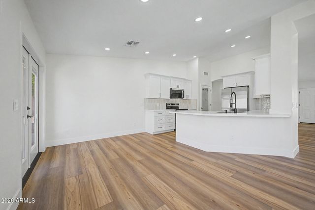 2554 E MORGAN Court, Gilbert, AZ 85295