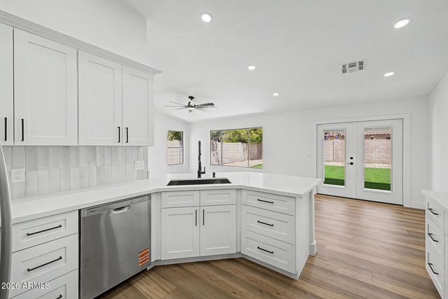 2554 E MORGAN Court, Gilbert, AZ 85295