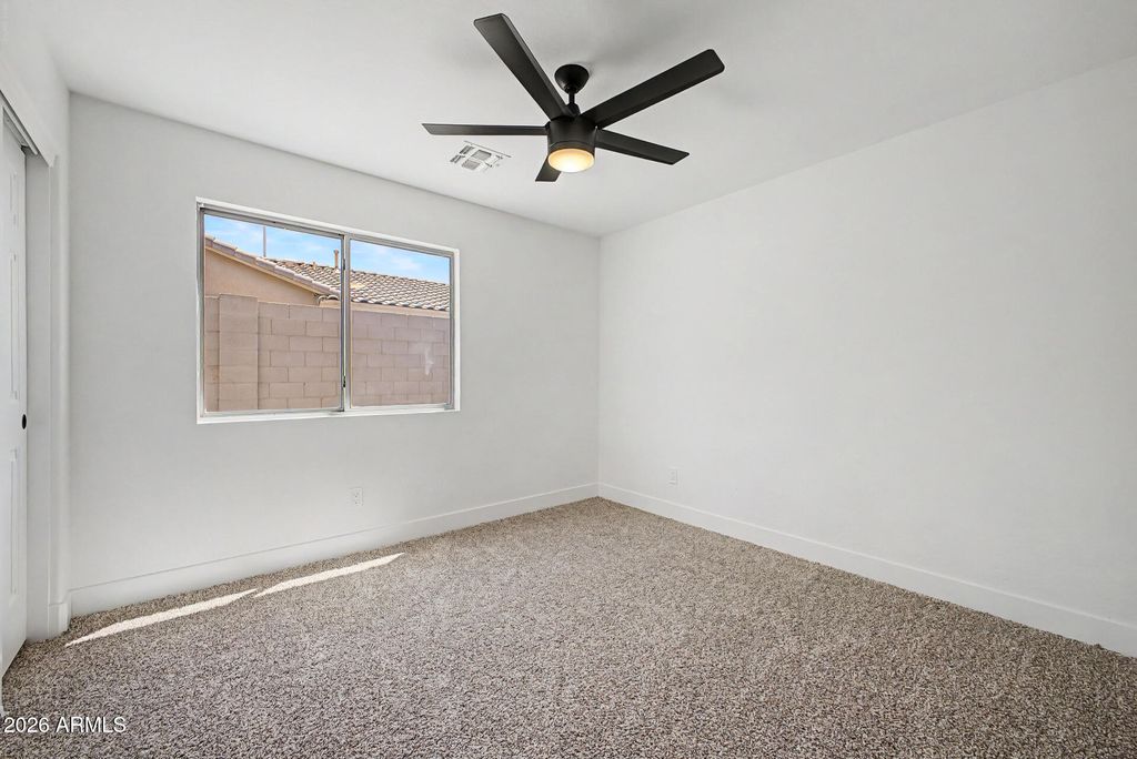 Image 25 of property listing at 2554 E MORGAN Court, Gilbert, AZ 85295