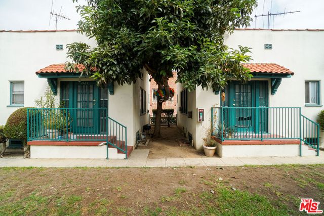 1123 S Norton Avenue, Los Angeles, CA 90019