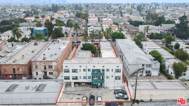 1123 S Norton Avenue, Los Angeles, CA 90019