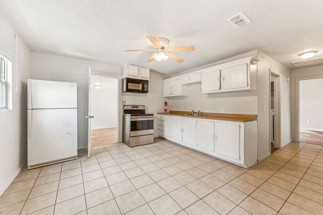 1391 N Paddock Street, Stephenville, TX 76401