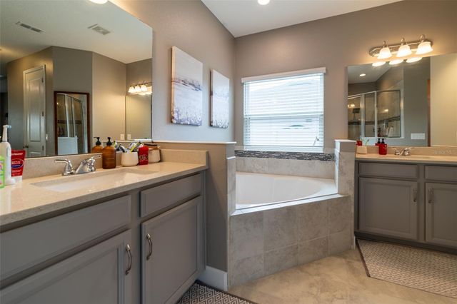 715 CALABRIA WAY, Howey In The Hills, FL 34737