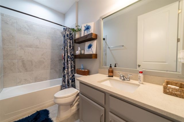 715 CALABRIA WAY, Howey In The Hills, FL 34737