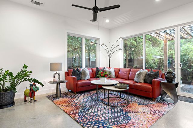 1310 Choquette DR B, Austin, TX 78757