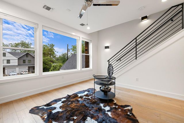 1310 Choquette DR B, Austin, TX 78757