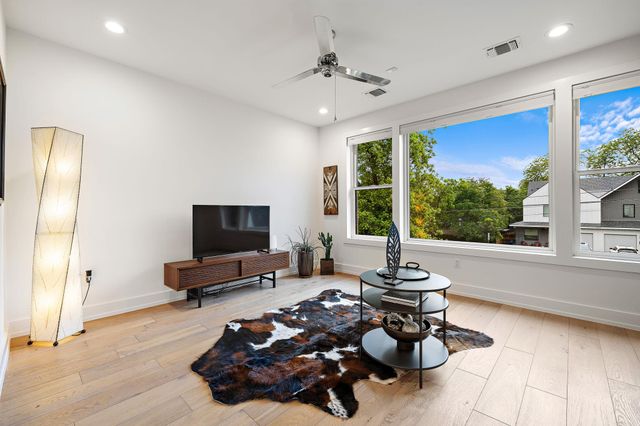 1310 Choquette DR B, Austin, TX 78757