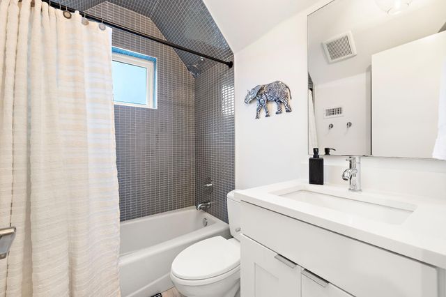 1310 Choquette DR B, Austin, TX 78757