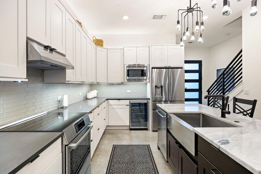 1310 Choquette DR B, Austin, TX 78757