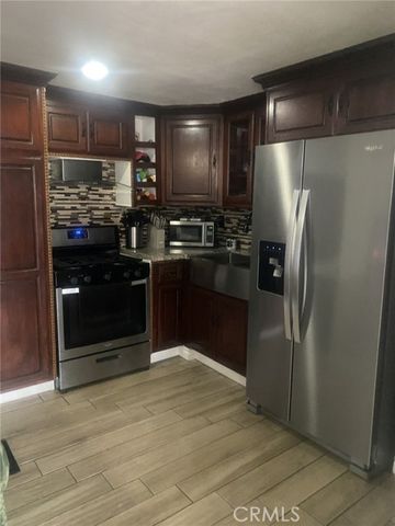 3319 Avalon 33, Jurupa Valley, CA 92509