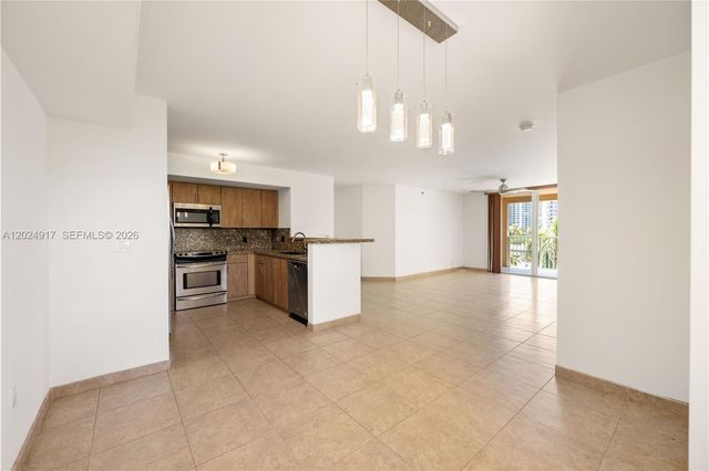 19501 E Country Club Dr 9508, Aventura, FL 33180