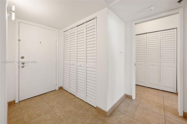 19501 E Country Club Dr 9508, Aventura, FL 33180