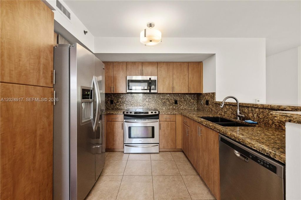 19501 E Country Club Dr 9508, Aventura, FL 33180