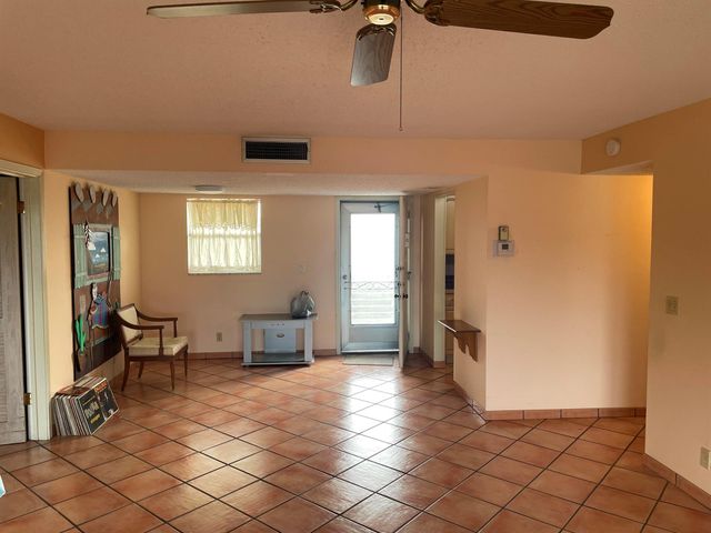 729 Lori Drive 405, Palm Springs, FL 33461