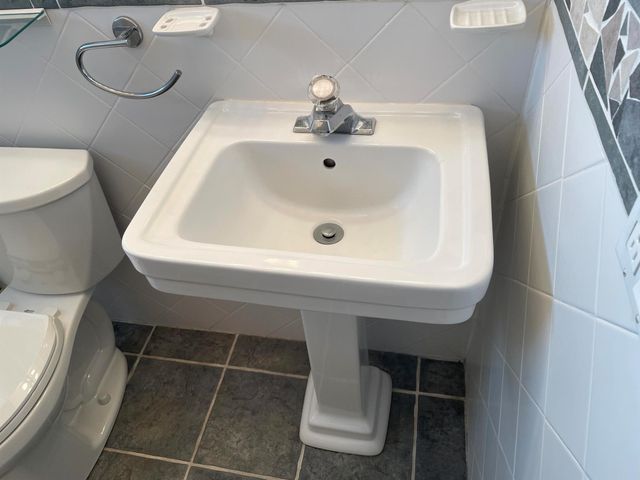 729 Lori Drive 405, Palm Springs, FL 33461