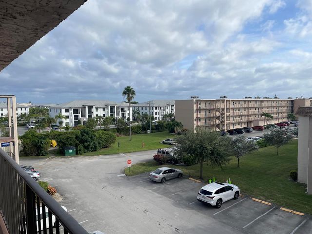 729 Lori Drive 405, Palm Springs, FL 33461