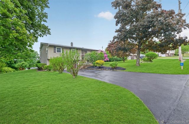 1 Rockledge Road, Poughkeepsie, NY 12601