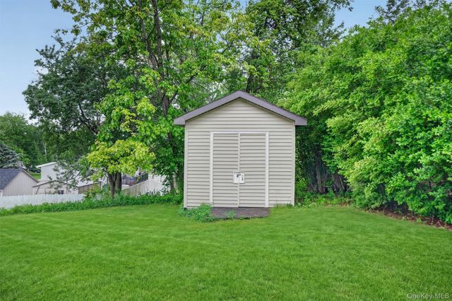 1 Rockledge Road, Poughkeepsie, NY 12601