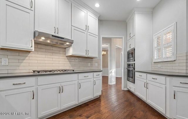 2032 MARYE BRANT Loop N, Neptune Beach, FL 32266