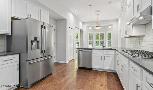 2032 MARYE BRANT Loop N, Neptune Beach, FL 32266