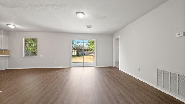 406 Pamela Drive, Baytown, TX 77521