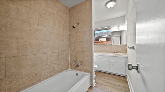 406 Pamela Drive, Baytown, TX 77521